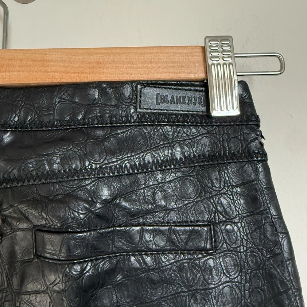 Blank NYC Croc Embossed Faux Leather Leggings Size 8 NWT
